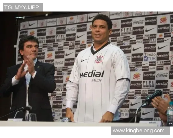 32岁足球球星谁最帅 盘点全球最具魅力的32岁球员 32岁足球球星谁最帅 盘点全球最具魅力的32岁球员