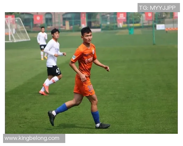 巴西球星盛赞中国足球队表现突出 期待未来更多合作与交流